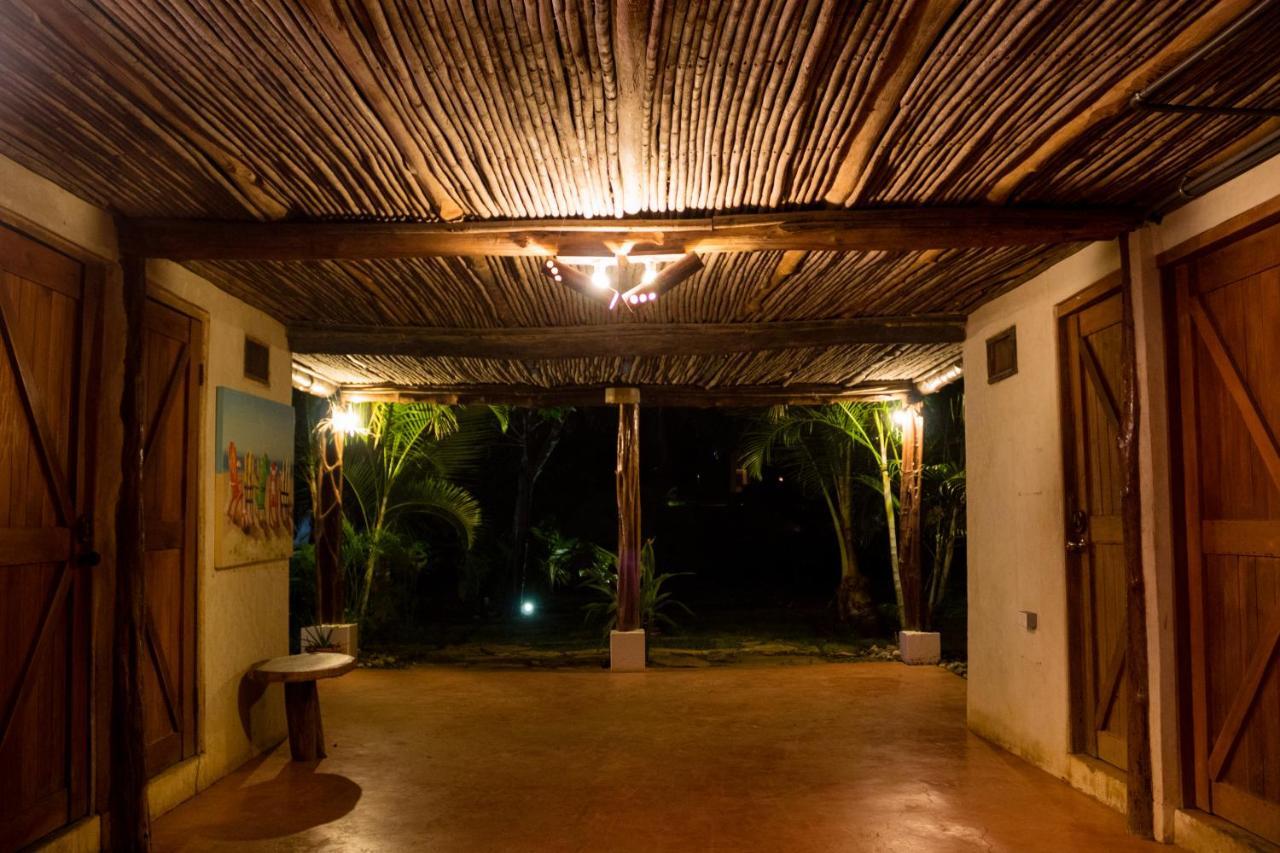 La Choza Playa Venao Hostel ภายนอก รูปภาพ